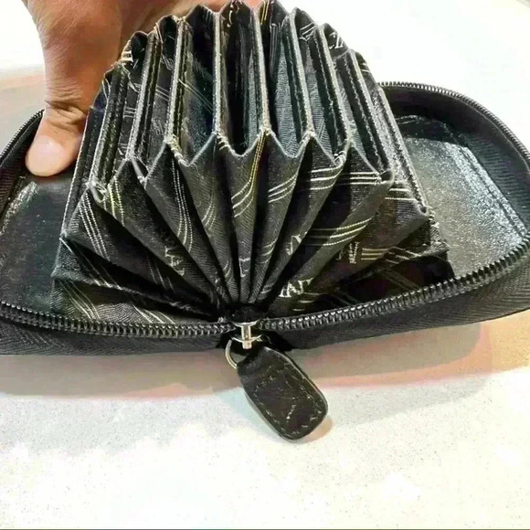 MANCINI BLACK LEATHER CARD ZIP WALLET PURSE - Picture 12 of 14